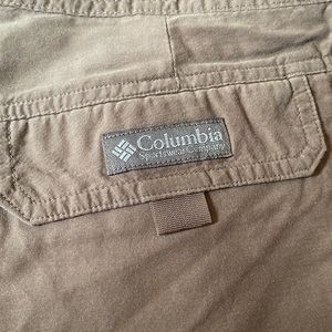 Columbia capris